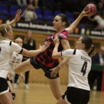Korona Handball zaczyna sezon od zwycięstwa - Radio Kielce Korona Handball zaczyna sezon od zwycięstwa - Radio Kielce