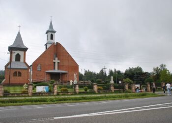 Ostojów, kościół. / Źródło: Parafia pw. Św. Alojzego Orione w Ostojowie