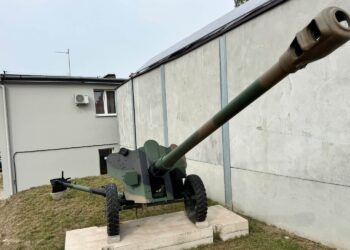 Przedwojenna armata stanęła w Starachowicach