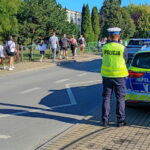 Policjanci czuwają nad bezpieczną drogą dzieci do szkoły - Radio Kielce Policjanci czuwają nad bezpieczną drogą dzieci do szkoły - Radio Kielce