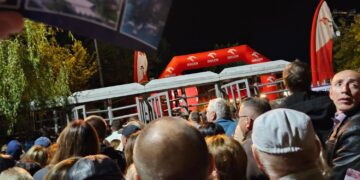 Chcieli wejść na niedzielny koncert, ale się nie udało. Co wydarzyło się na Kadzielni? - Radio Kielce 13.09.2026. Kielce. Amfiteatr Kadzielnia. Koncert Army Days / zdjęcie nadesłane na nr „Czerwonej linii Radia Kielce” - 600 904 600