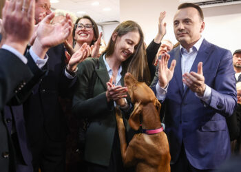 Wybory w Krakowie. Gibała wygrał pierwszą turę