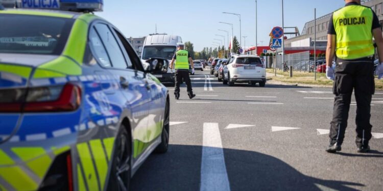 Dwie młode kobiety zatrzymane w sprawie incydentu w trakcie MSPO - Radio Kielce Dwie młode kobiety zatrzymane w sprawie incydentu w trakcie MSPO
