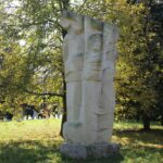 21.10.2026. Rzeźba „Etiuda” autorstwa Wacława Staweckiego / Fot. Stanisław Nowaczek - Radio Kielce