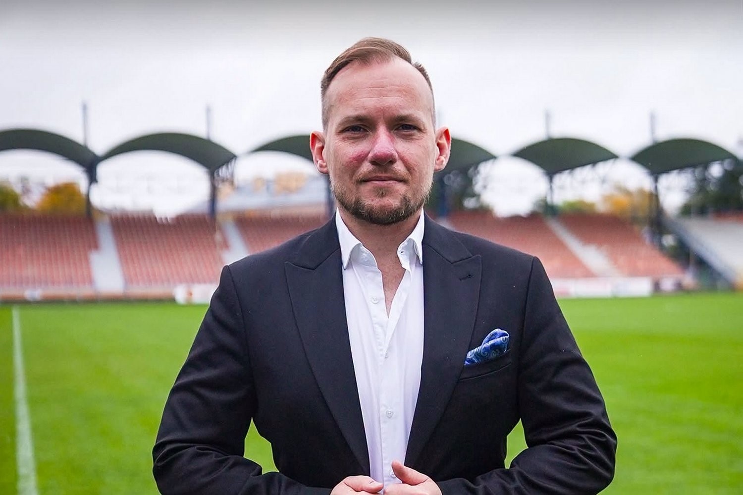 26.10.2026. Ostrowiec Św. Na zdjęciu: Grzegorz Koprukowiak - dyrektor sportowy KSZO 1929 / źródło: kszo1929.pl