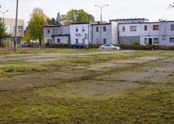 Skarżysko-Kamienna, Nowe miejsca parkingowe przy ul. Rejowskiej / Źródło: UM Skarżysko