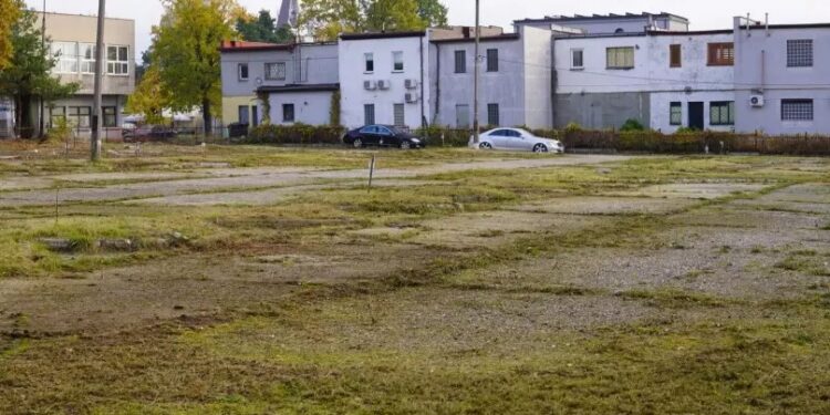 Skarżysko-Kamienna, Nowe miejsca parkingowe przy ul. Rejowskiej / Źródło: UM Skarżysko