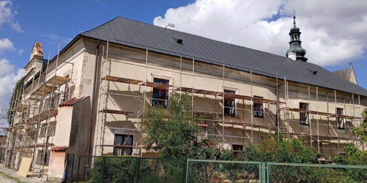 Wąchock, Remont opatówki / Fot. Opactwo Cystersów w Wąchocku