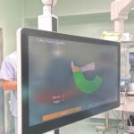 Specjaliści ortopedzi z włoszczowskiego szpitala rozpoczęli wykonywanie zabiegów endoprotezoplastyki stawu kolanowego z użyciem robota / Fot. Szpital Powiatowy we Włoszczowie