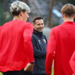 20.10.2026. Kielce. Trening Korony Kielce z nowym trenerem - Robertem Kolendowiczem / Fot. Wiktor Taszłow - Radio Kielce