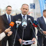 05.10.2026. Kielce. Konferencja prasowa poświęcona podpisaniu umów na budowę nowych przystanków przy liniach kolejowych 70 i 75 / Fot. Wiktor Taszłow - Radio Kielce