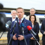 05.10.2026. Kielce. Konferencja prasowa poświęcona podpisaniu umów na budowę nowych przystanków przy liniach kolejowych 70 i 75 / Fot. Wiktor Taszłow - Radio Kielce