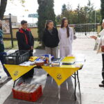 11.10.2026. Kielce. Przy katedrze oraz w kościele św. Maksymiliana Marii Kolbego można kupić kremówki papieskie - w ramach obchodów 26. Dnia Papieskiego / Fot. Wiktor Taszłow - Radio Kielce