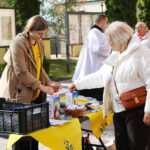 11.10.2026. Kielce. Przy katedrze oraz w kościele św. Maksymiliana Marii Kolbego można kupić kremówki papieskie - w ramach obchodów 26. Dnia Papieskiego / Fot. Wiktor Taszłow - Radio Kielce