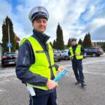 30.10.2026. Starachowice. Akcja rozdawania odblasków / Fot. St. sierżant Klaudia Saramak KPP Starachowice