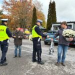 30.10.2026. Starachowice. Akcja rozdawania odblasków / Fot. St. sierżant Klaudia Saramak KPP Starachowice