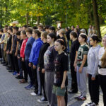 2.10.2026. Zagnańsk. Rykowisko - ślubowanie uczniów klas I Zespołu Szkół Leśnych im. Romana Gesinga w Zagnańsku / Fot. Stanisław Nowaczek