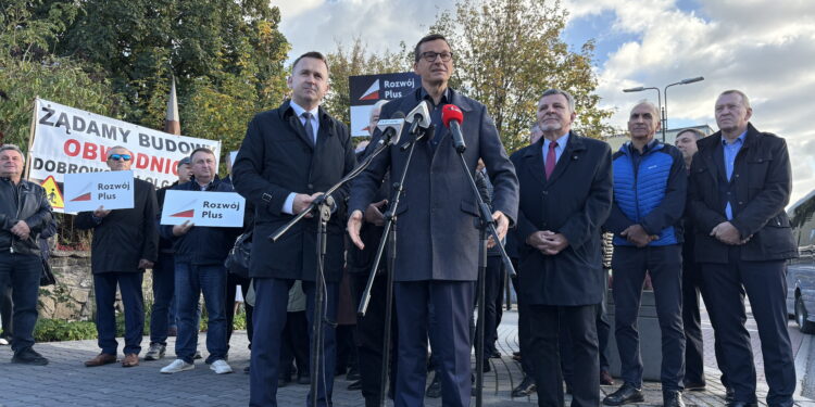Morawiecki zapowiada zmiany w podziale podatku CIT