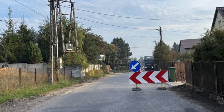 Powiatowa droga doczekała się remontu. Będzie bezpieczniej i wygodniej