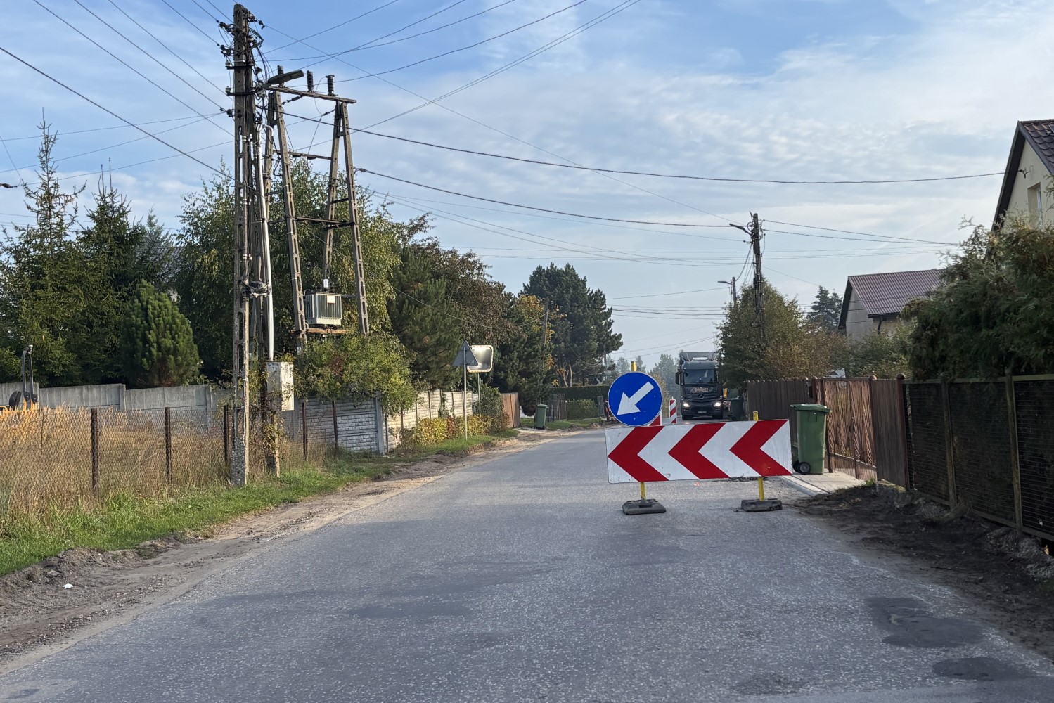Powiatowa droga doczekała się remontu. Będzie bezpieczniej i wygodniej