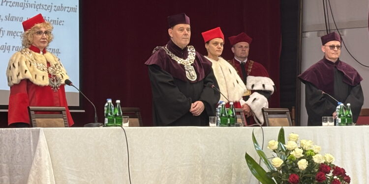 Siedmiu studentów na pierwszym roku