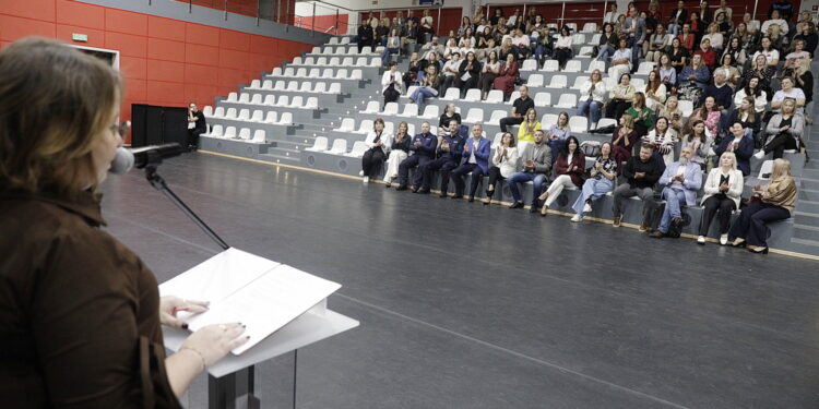 03.10.2026. Chęciny. Konferencja psychologiczno-edukacyjna pt. „Dbajmy o dzieci w sieci” / Fot. Jarosław Kubalski - Radio Kielce