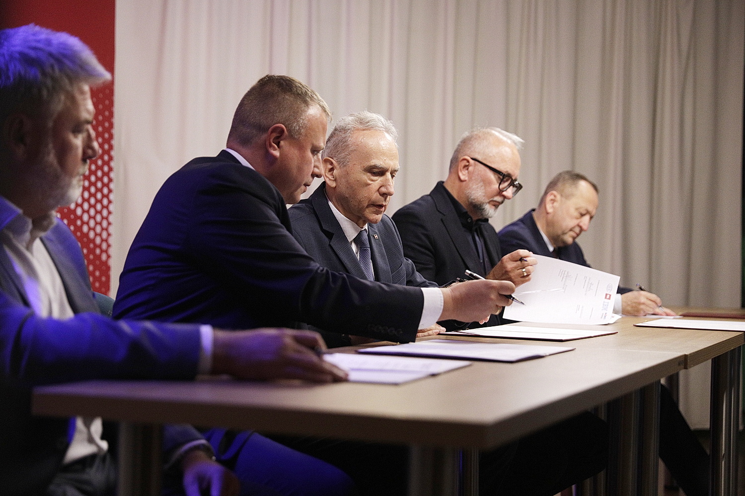 Kielecka uczelnia w projekcie, który zwiększy bezpieczeństwo Polaków
