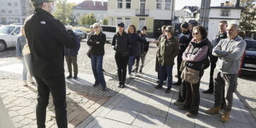 18.10.2026 Kielce. Spacer po mieście / Fot. Jarosław Kubalski - Radio Kielce