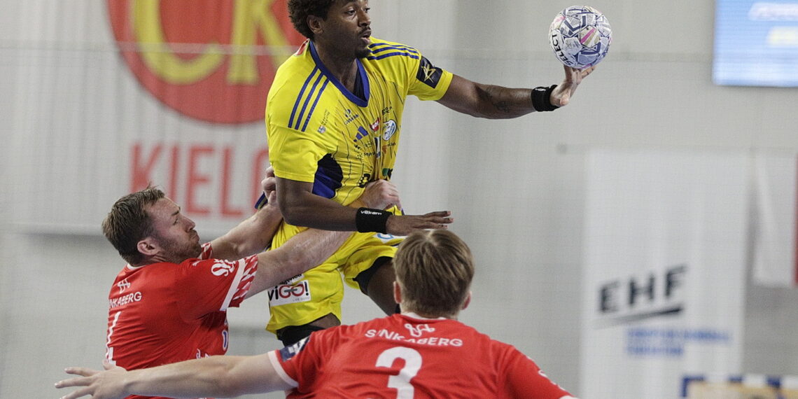 28.10.2026 Kielce. Mecz Ligi Mistrzów. Industria Kielce -  Kolstad Handball / Fot. Jarosław Kubalski - Radio Kielce