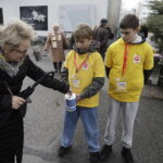 31.10.2026. Cedzyna. Kwesta na rzecz budowy stacjonarnego hospicjum dla dzieci w Kielcach / Fot. Jarosław Kubalski - Radio Kielce
