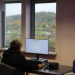 19.10.2026. Kielce. Zajęcia w ramach projektu „CyberŻonglerka – trening seniora w erze AI” / Fot. Maria Matys - Radio Kielce