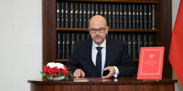 14.10.2026. Warszawa. Maciej Berek składa ślubowanie w Sejmie / Fot. PAP - Marcin Obara