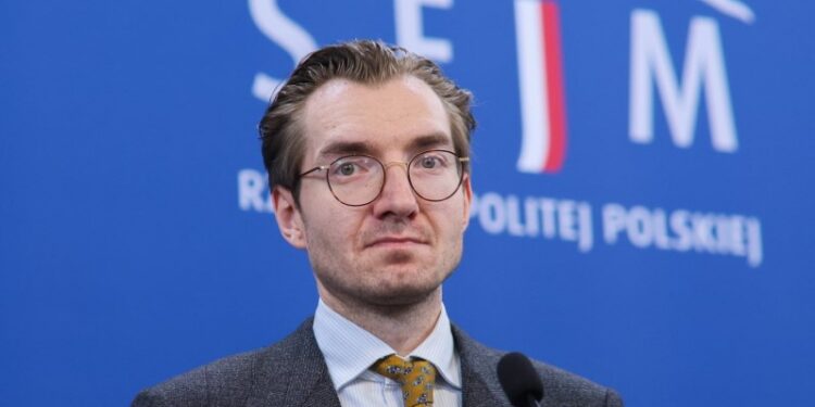 Na zdjęciu archiwalnym z 21.11.2025 ówczesny wiceminister funduszy i polityki regionalnej Jan Szyszko / Fot.