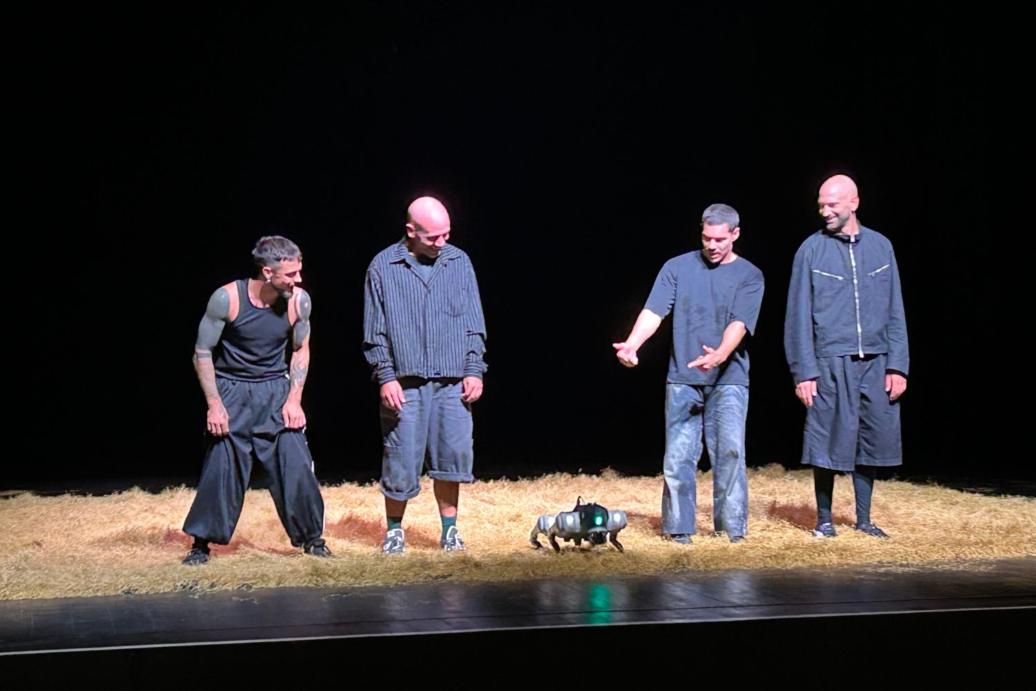 Hiszpański cyberpies na scenie. Kolejny dzień kieleckiego festiwalu teatralnego