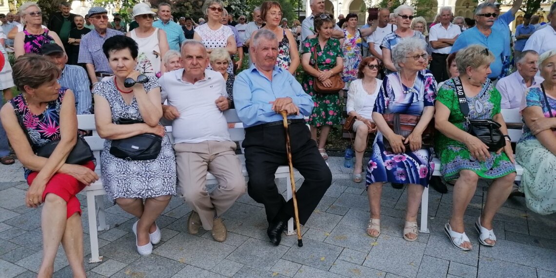 19.06.2022. Busko-Zdrój. „Jawor u źródeł kultury. Zaproszenie”19.06.2022. Busko-Zdrój. „Jawor u źródeł kultury. Zaproszenie” / Fot. Marta Gajda-Kruk - Radio Kielce