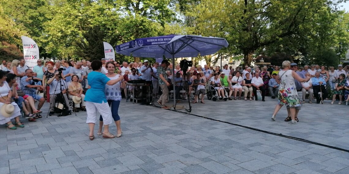 19.06.2022. Busko-Zdrój. „Jawor u źródeł kultury. Zaproszenie” / Fot. Marta Gajda-Kruk - Radio Kielce