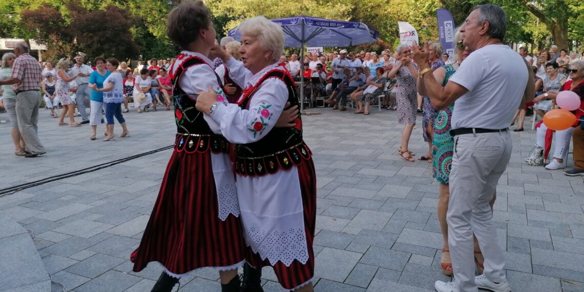 19.06.2022. Busko-Zdrój. „Jawor u źródeł kultury. Zaproszenie” / Fot. Marta Gajda-Kruk - Radio Kielce